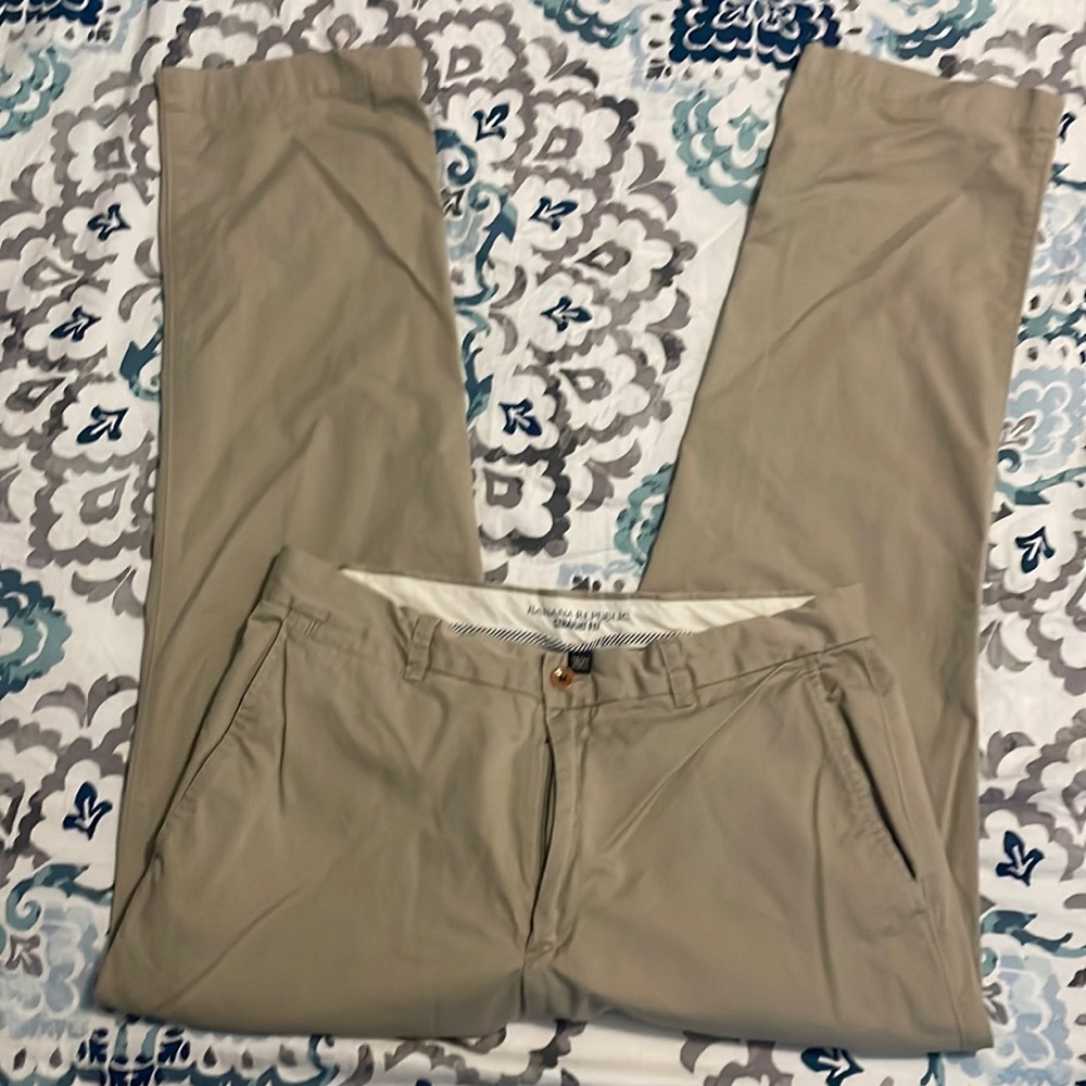 Mens Banana Republic khaki pants